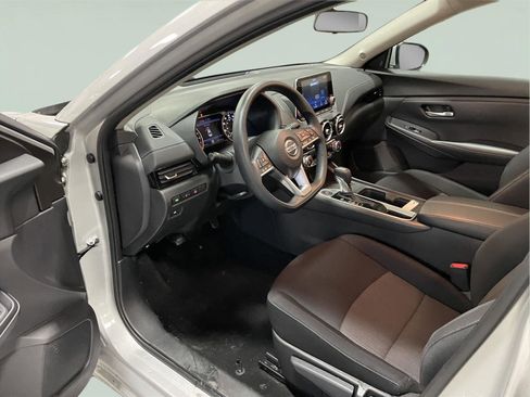 Used 2023 Nissan Sentra SV image 11