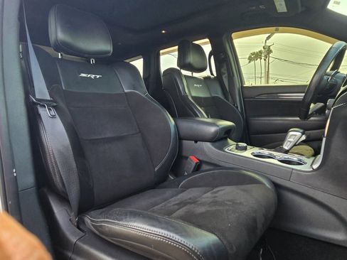 Used 2019 Jeep Grand Cherokee SRT image 15