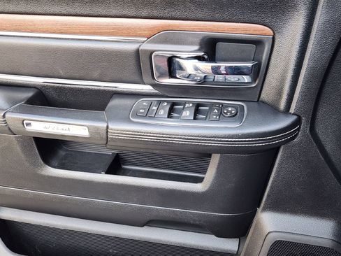 Used 2016 RAM 2500 Laramie w/ Convenience Group image 29