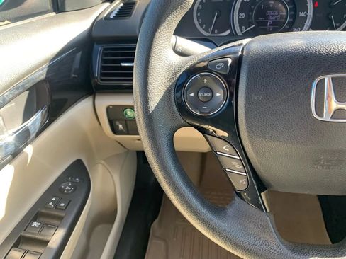 Used 2016 Honda Accord LX image 15