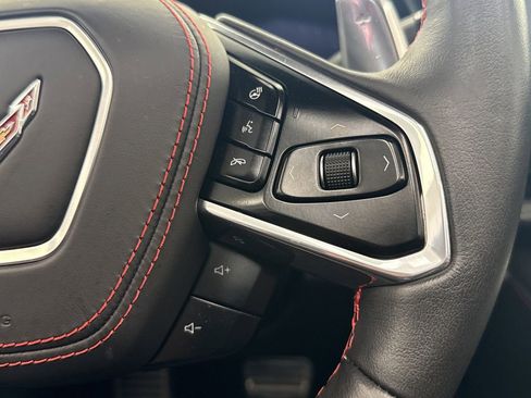 Used 2021 Chevrolet Corvette Stingray Premium Conv w/ Z51 Performance Package RWD image 21
