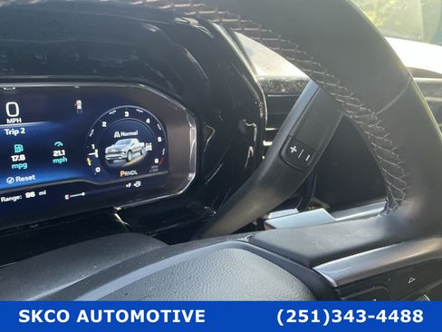 Used 2023 Chevrolet Silverado 1500 LT AWD/4WD image 23
