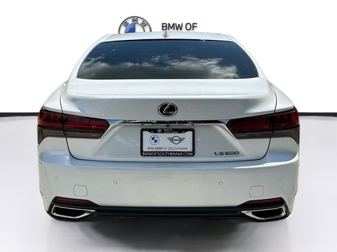 Used 2023 Lexus LS 500 RWD image 5