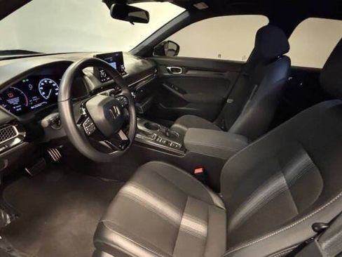 Used 2025 Honda Civic Sport image 11