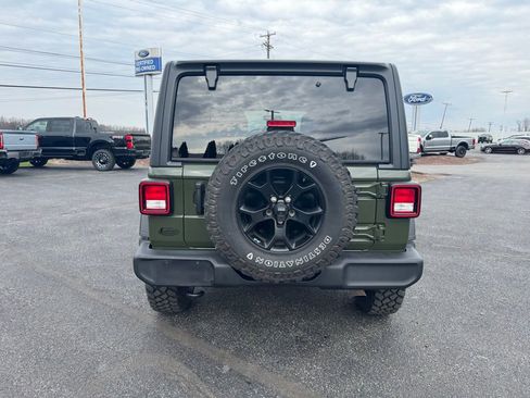 Used 2021 Jeep Wrangler Unlimited Sport image 4