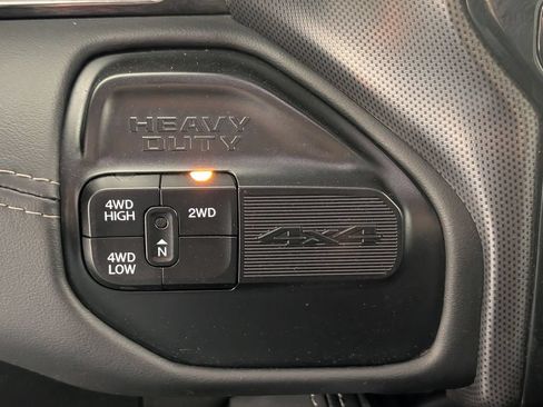 Used 2022 RAM 2500 Limited AWD/4WD image 22