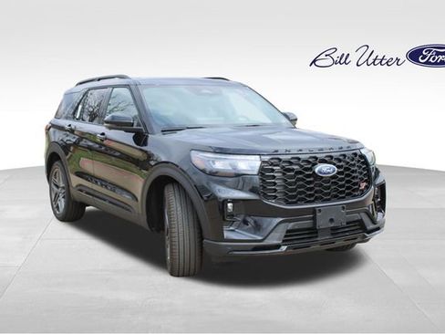 New 2026 Ford Explorer ST w/ Sun And Sound Package image 2
