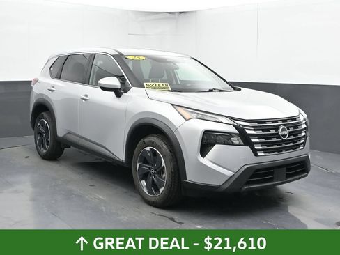 Used 2025 Nissan Rogue SV AWD/4WD image 7