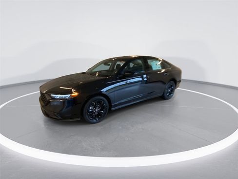 New 2025 Honda Accord SE image 4