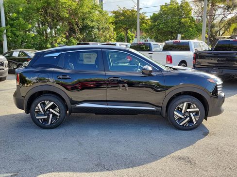 New 2026 Nissan Kicks SV FWD image 8