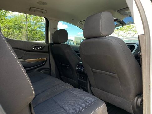 Used 2020 GMC Acadia SLE w/ LPO, Floor Liner Package FWD image 26