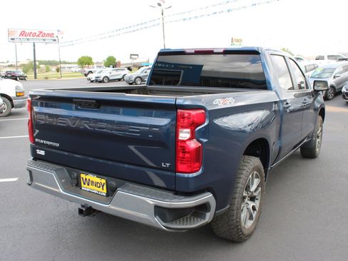 Used 2022 Chevrolet Silverado 1500 LT image 8