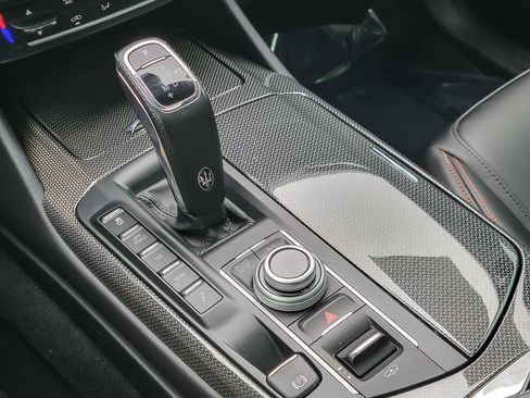 Used 2021 Maserati Levante S GranSport image 18