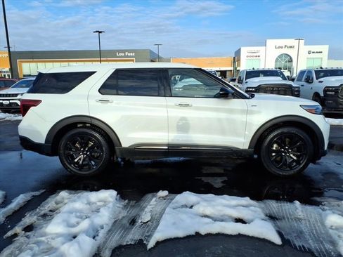 Used 2022 Ford Explorer ST-Line w/ Class IV Trailer Tow Package image 28