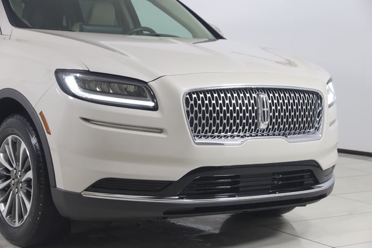 Used 2023 Lincoln Nautilus Reserve AWD/4WD image 36