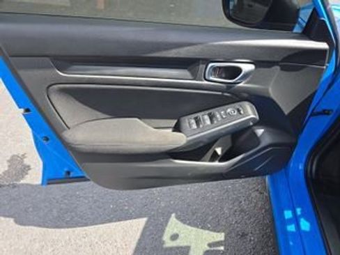 Used 2023 Honda Civic Sport image 6