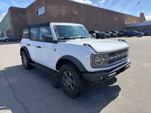 Used 2024 Ford Bronco Big Bend image 2