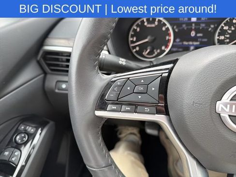Used 2025 Nissan Altima 2.5 SL FWD image 38
