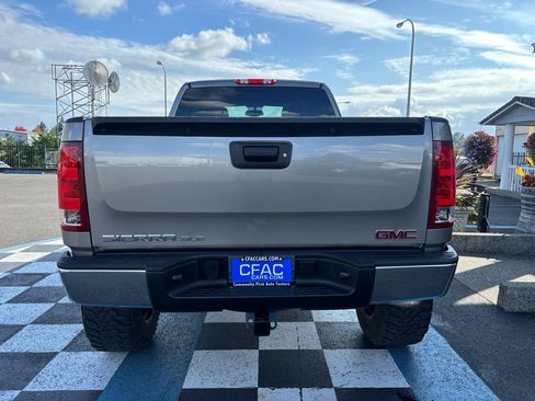 Used 2013 GMC Sierra 1500 SLE w/ Power Tech Package AWD/4WD image 4