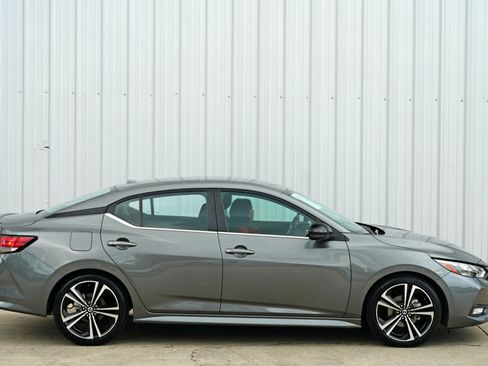 Used 2021 Nissan Sentra SR image 45