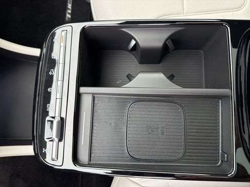 Used 2025 Hyundai Tucson Limited image 27