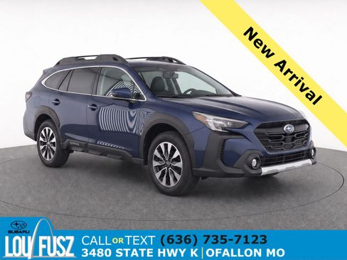 Used 2023 Subaru Outback Limited AWD/4WD image 1