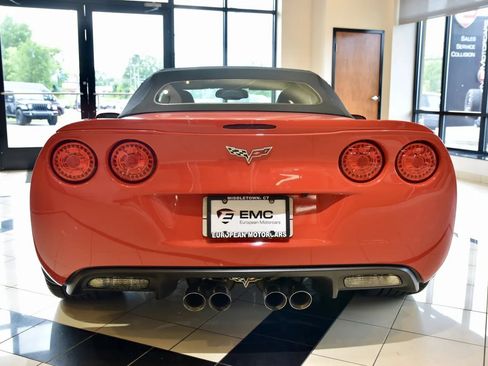 Used 2012 Chevrolet Corvette Grand Sport w/ 4LT Preferred Equipment Group RWD image 5