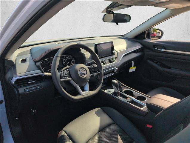 Certified 2025 Nissan Altima 2.5 SR FWD image 10