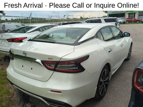 Used 2023 Nissan Maxima SV w/ Floor Mat Group FWD image 4