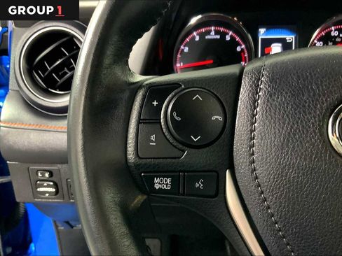 Used 2017 Toyota RAV4 SE image 23