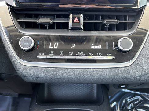 Used 2024 Toyota Corolla LE FWD image 29