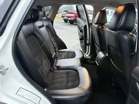 Used 2019 MAZDA CX-5 Touring image 17