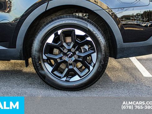 Used 2024 Kia Sorento S image 16