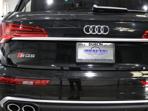 Used 2022 Audi SQ5 Premium w/ Convenience Package image 16