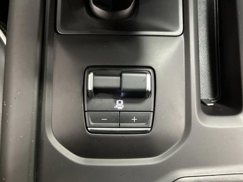 Used 2022 GMC Sierra 1500 AT4X image 29