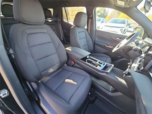 New 2026 Chevrolet Equinox LT w/ LPO, Floor Liner Package image 29