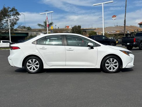 Used 2024 Toyota Corolla LE image 6