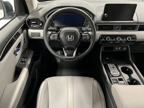 New 2025 Honda Pilot Elite image 16