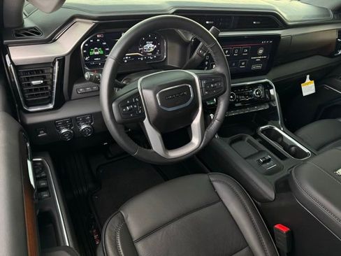 Used 2025 GMC Sierra 3500 Denali w/ Denali Reserve Package image 31