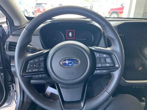 Used 2025 Subaru Crosstrek 2.5i Limited AWD/4WD image 21