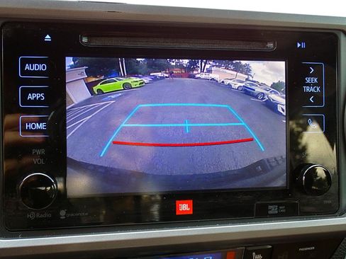 Used 2016 Toyota Tacoma Limited w/ Towing Package RWD image 28