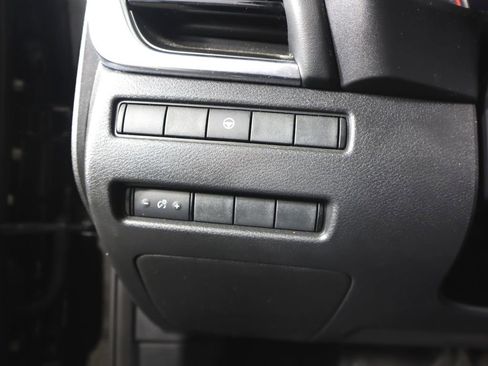 Used 2021 Nissan Rogue SV AWD/4WD image 16