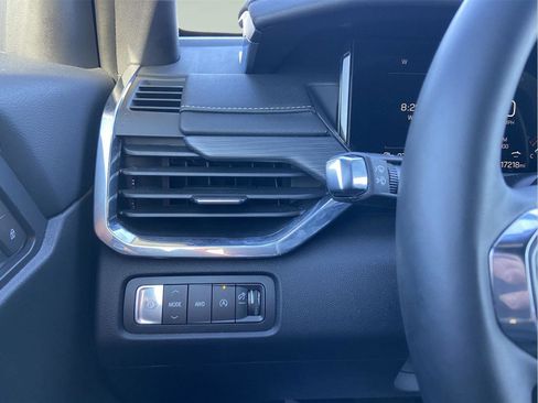 Used 2025 GMC Acadia Elevation image 57