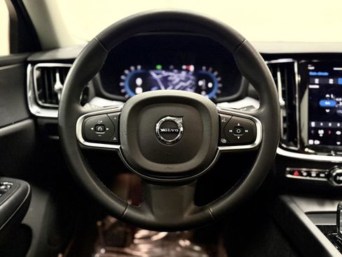 Used 2024 Volvo S60 B5 Core FWD image 16