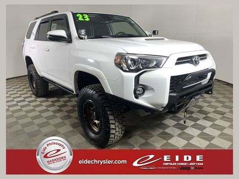 Used 2023 Toyota 4Runner TRD Off-Road Premium w/ Moonroof Package AWD/4WD image 1