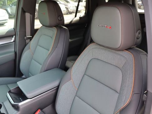 New 2026 GMC Terrain AT4 AWD/4WD image 12