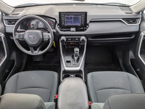Used 2021 Toyota RAV4 LE image 15