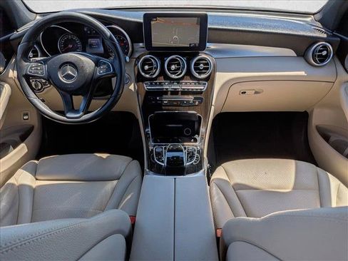 Used 2017 Mercedes-Benz GLC 300 4MATIC image 17