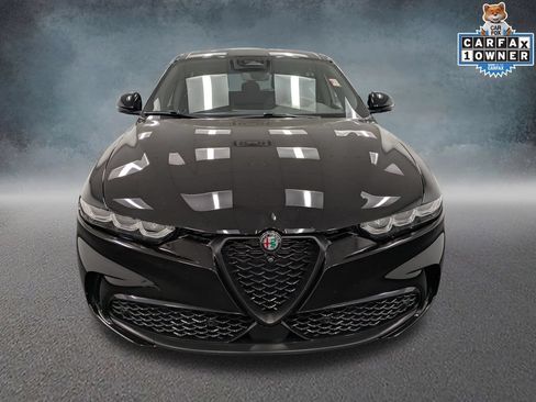 Used 2025 Alfa Romeo Tonale w/ Premium Package AWD/4WD image 2