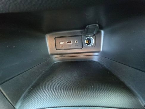 Used 2023 Chevrolet Equinox RS AWD/4WD image 19